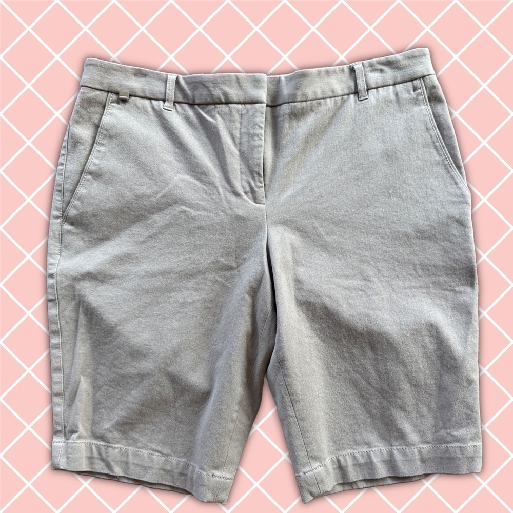WHBM Bermuda Women's Classic Tan Shorts Shorts size 10